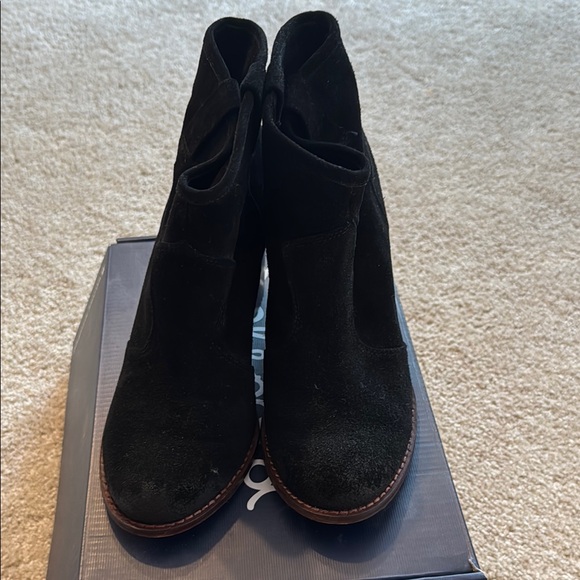 Women's Black Suede Ankle Boots - Picture 1 of 5